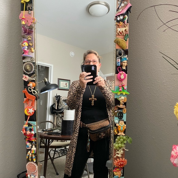 Meet your Posher, Robin - Picture 2 of 4